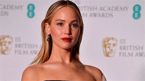 Jennifer Lawrence explains Lumley comment was an 'inside joke'.